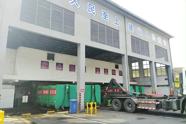 堆積快速門安裝之前